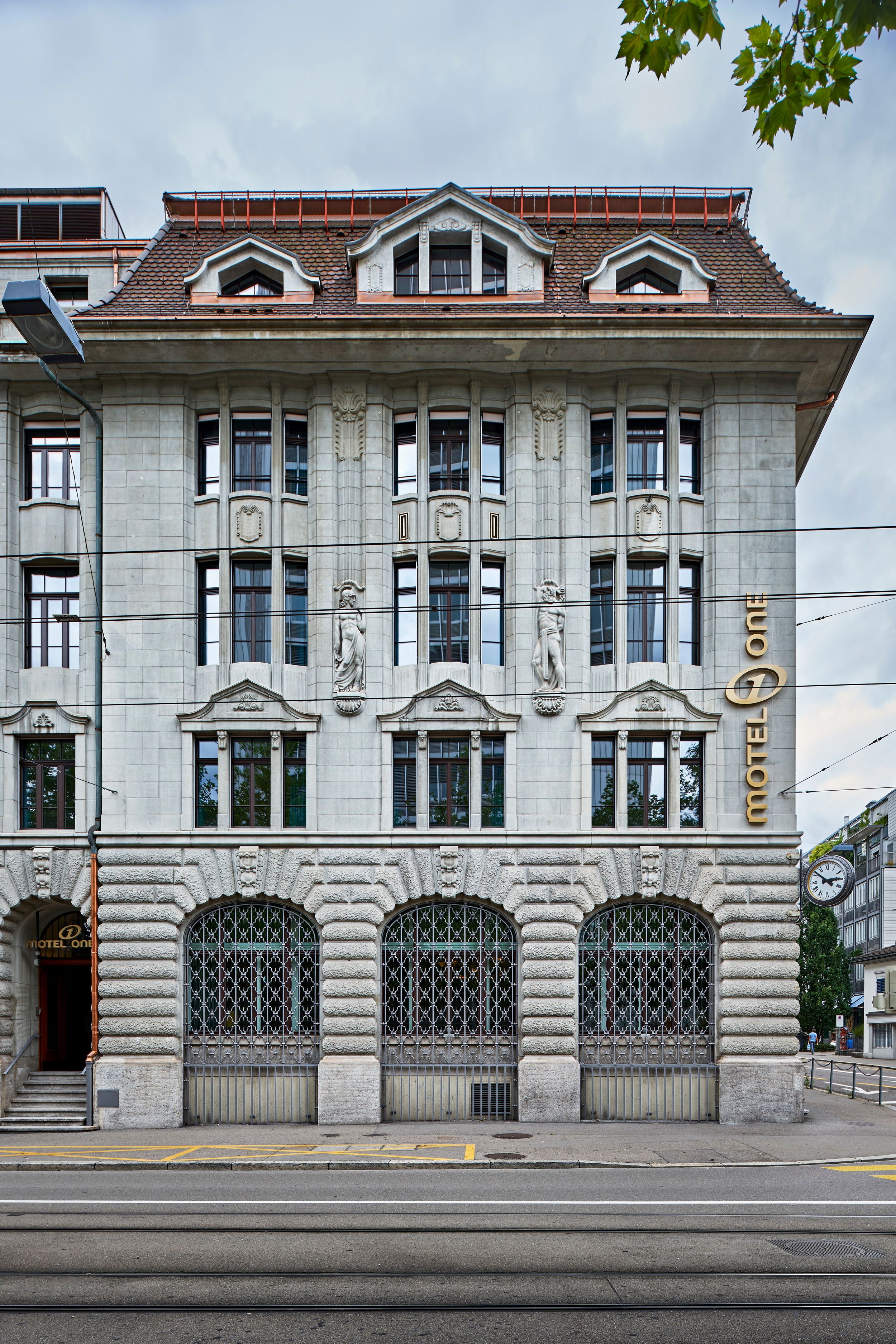 Designhotel Zurich Motel One facade
