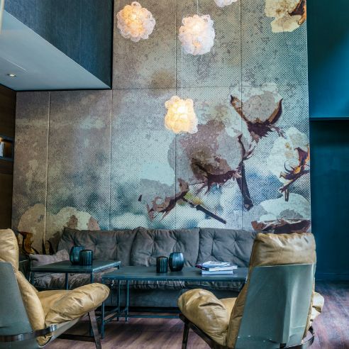 Motel One Lobby Raum Design mit Baumwolle aus Papier Elementen 
