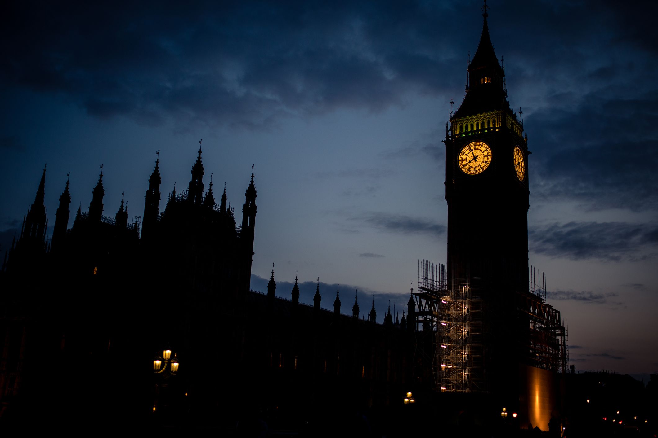 night scenery of the big ben with westminster palace in london