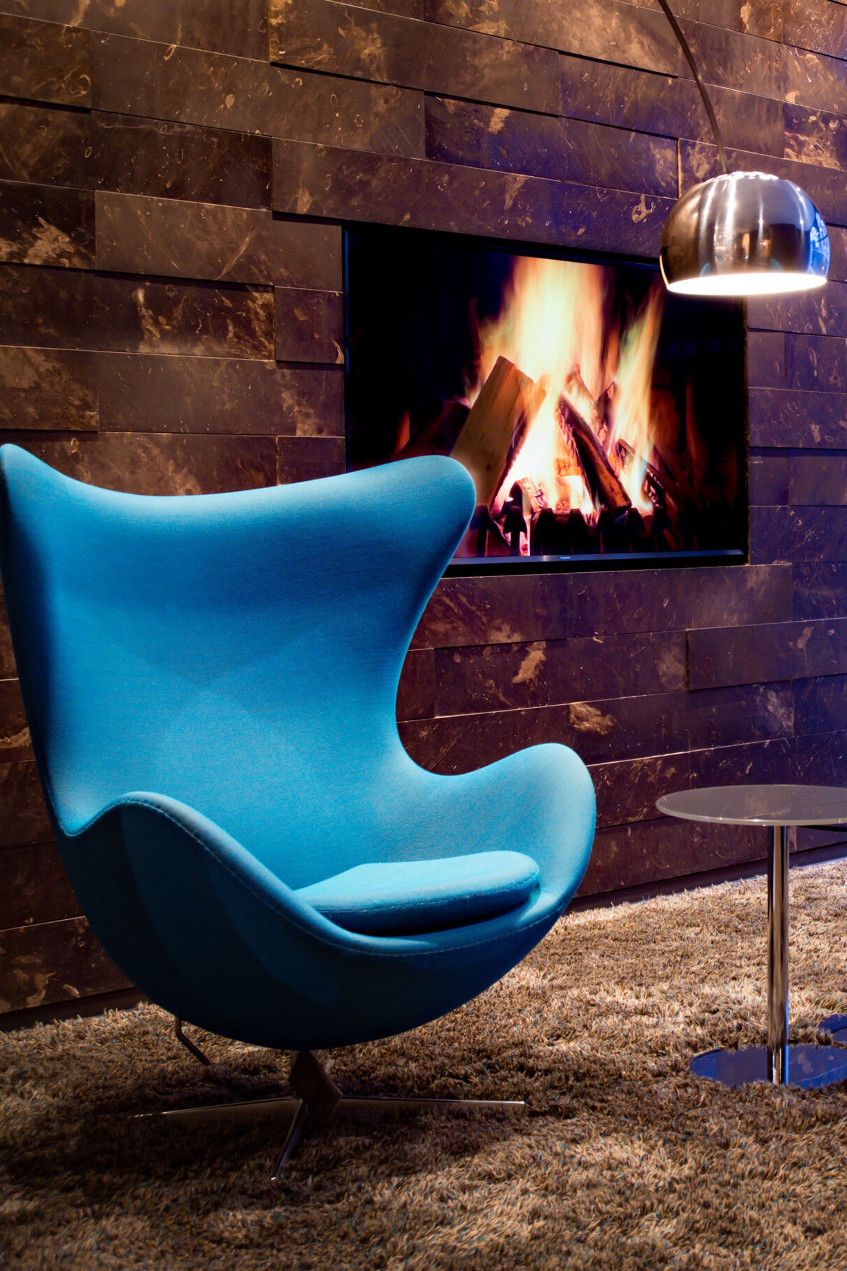 Designhotel Newcastle Motel One zwei Egg Chairs