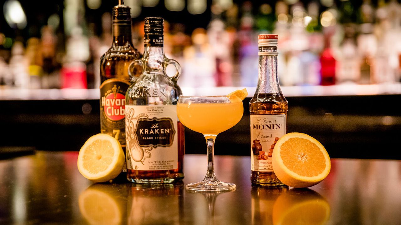 cocktails hotel motel one rooftop one new york cheesecake