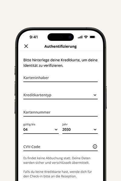 Smartphone-Bildschirm zeigt ein Formular zur Kreditkarten-Authentifizierung mit Feldern für Karteninhaber, Kartentyp, Kartennummer, Gültigkeitsdatum und CVV-Code, inklusive Hinweis zum sicheren Datenschutz ohne Abbuchung.