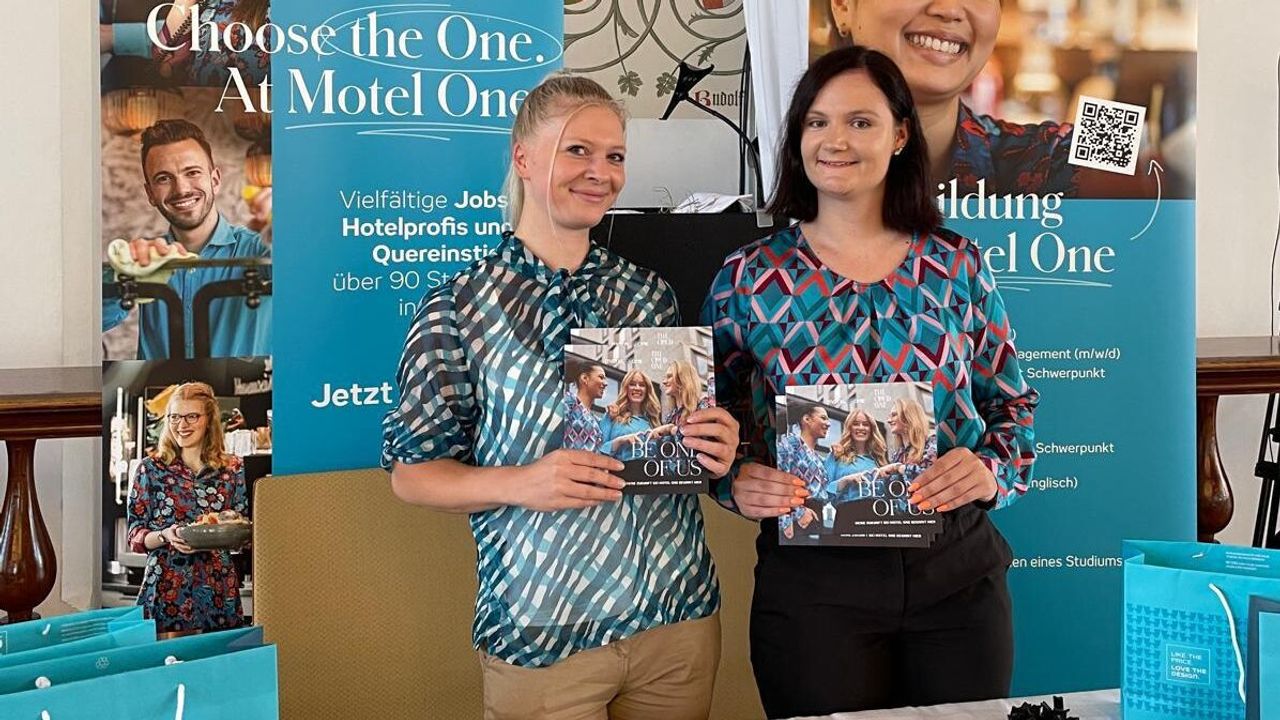 Motel One team at a job fair Motel One team at a job fair