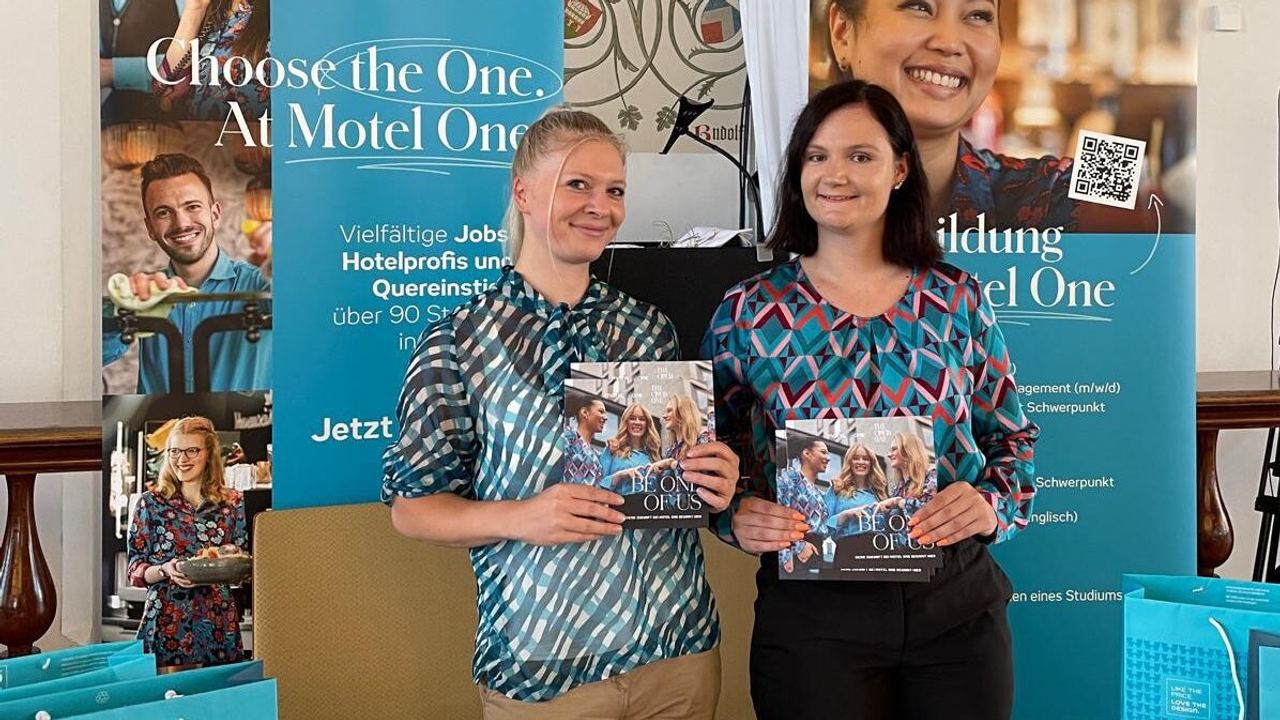 Motel One team at a job fair