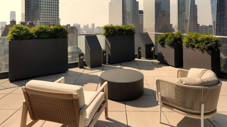 designhotel New York Downtown The Cloud One terrace with chairs and fantastic views