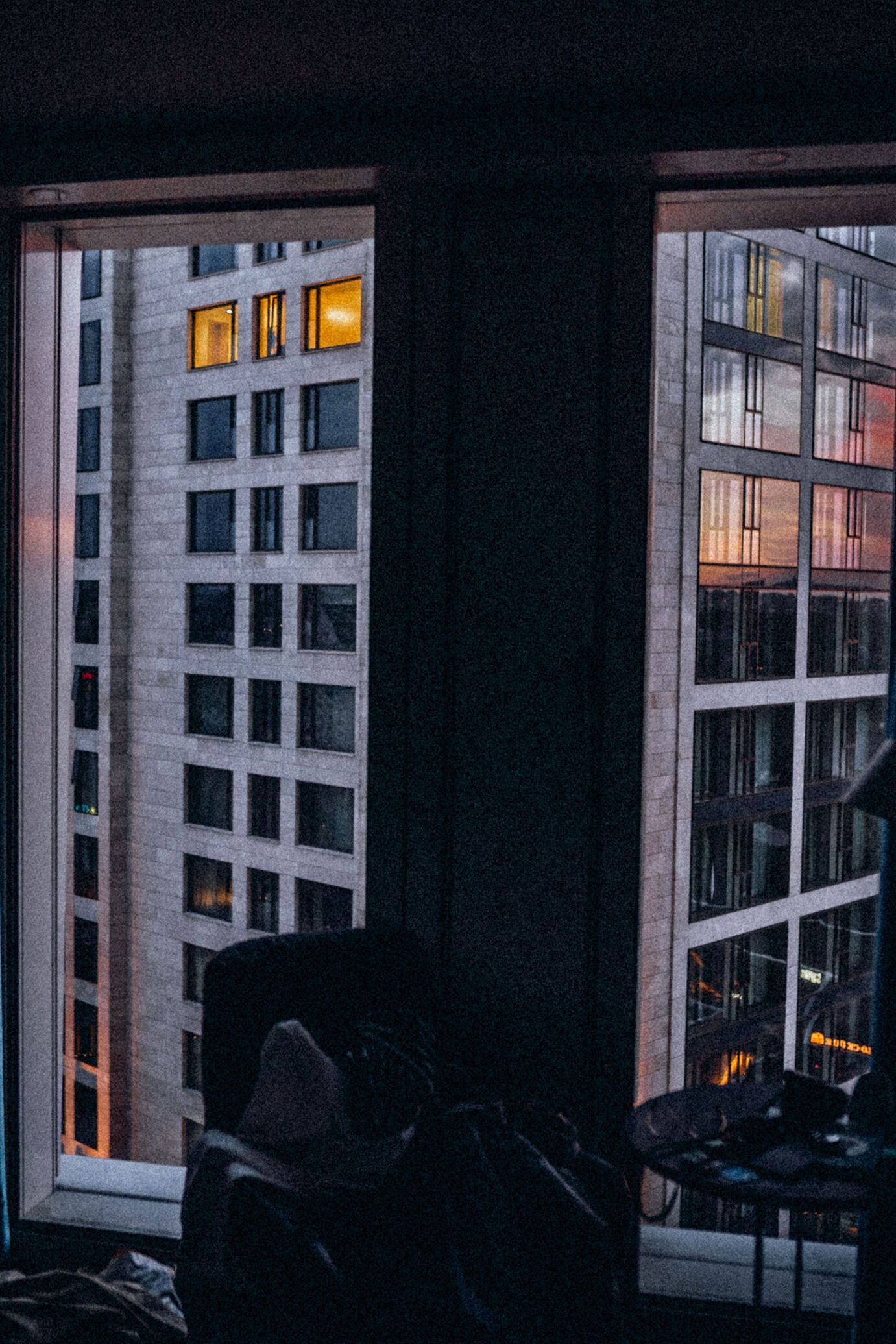 The Cloud One New York Downtown Blick aus dem Zimmer hinaus auf ein Hochhaus