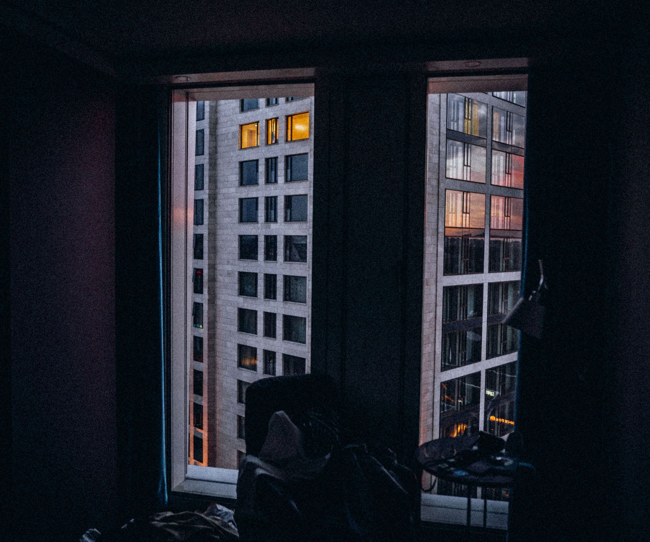 The Cloud One New York Downtown Blick aus dem Zimmer hinaus auf ein Hochhaus