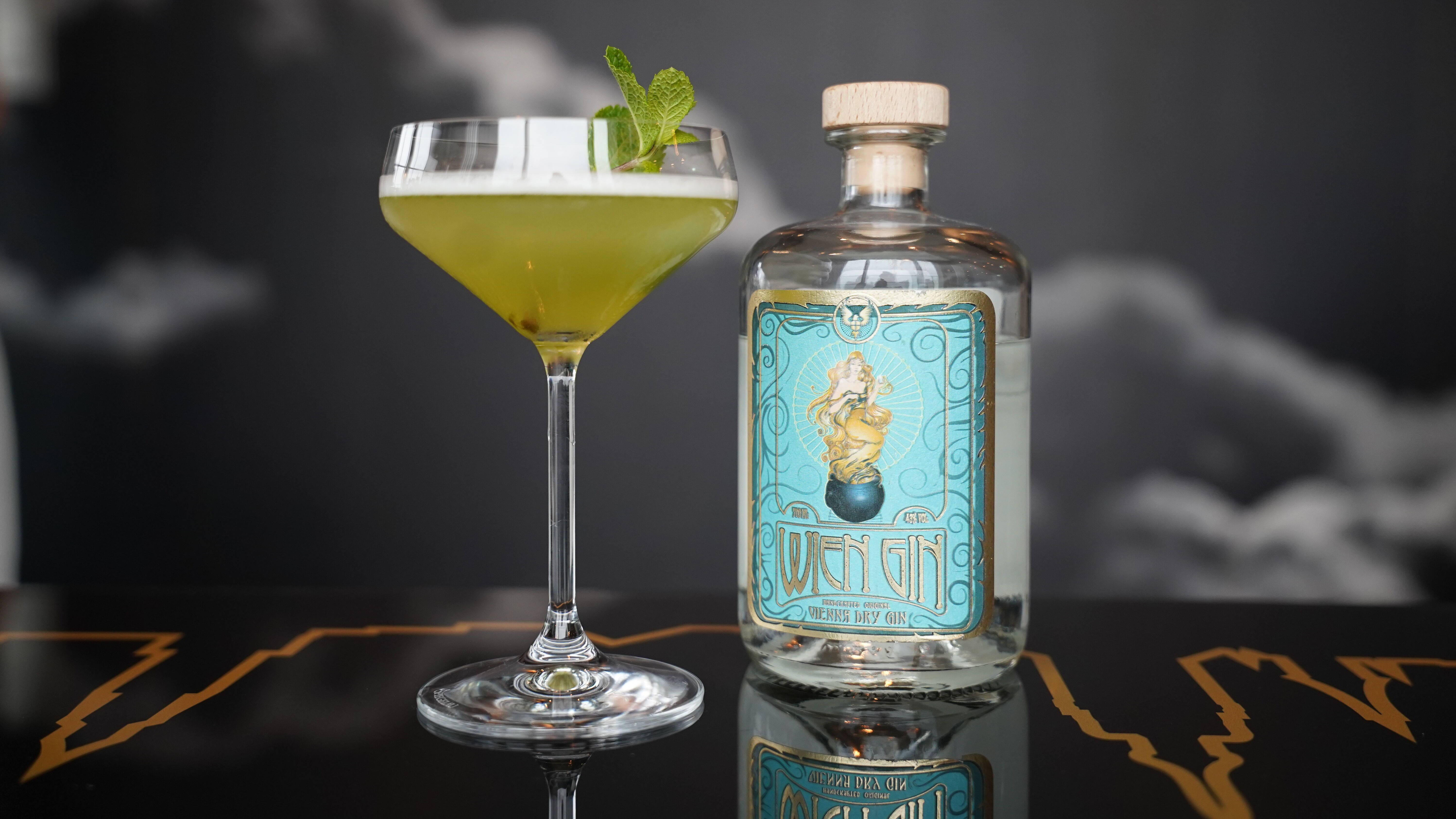 Signature Drink Motel One Wien Donau City Vienna Flair