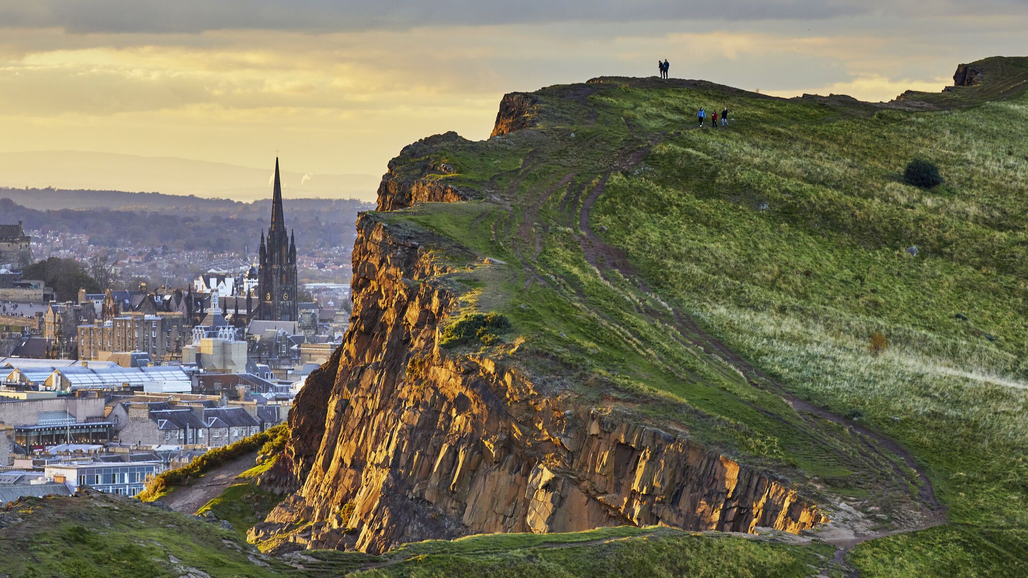 Motel One Nature in Edinburgh in Winter