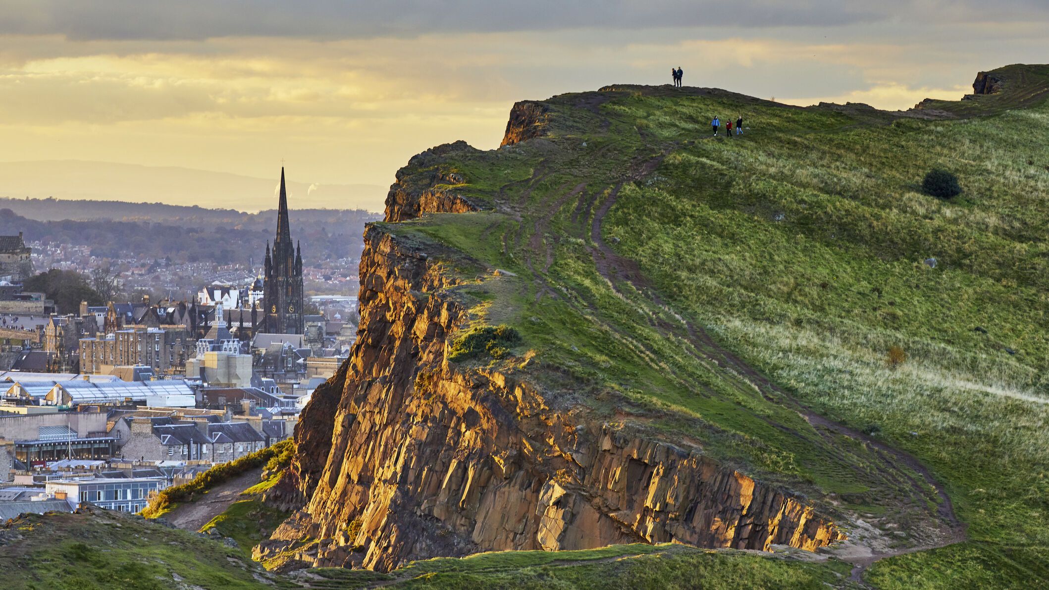 Motel One Nature in Edinburgh in Winter