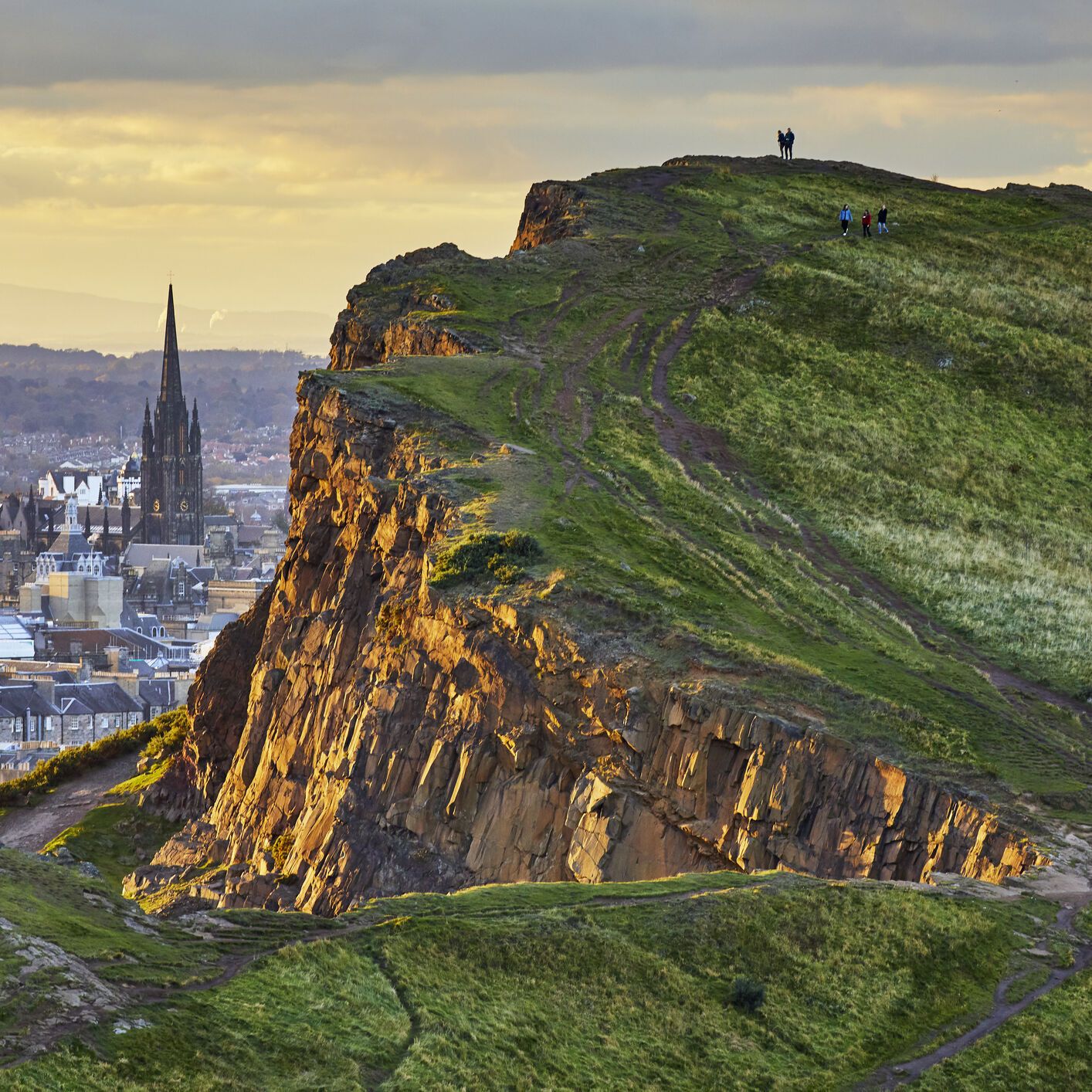 Motel One Nature in Edinburgh in Winter