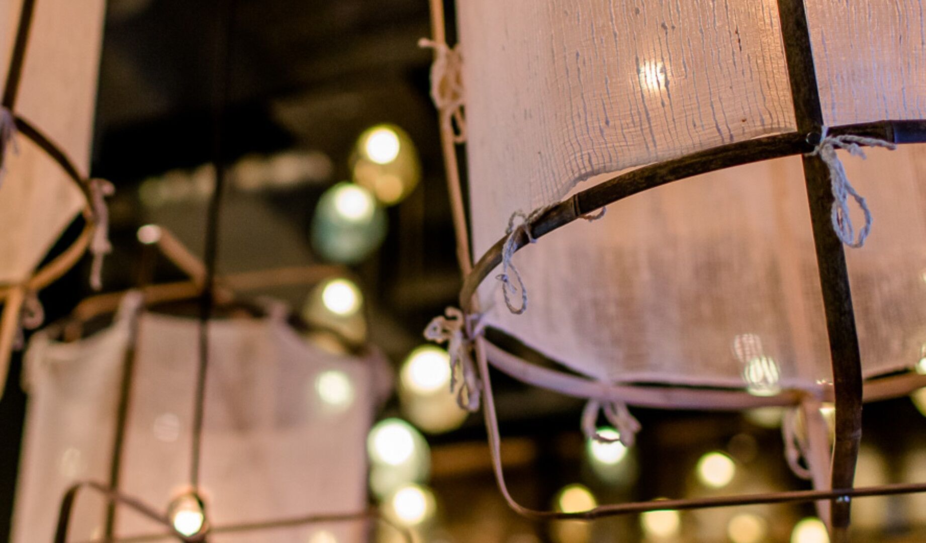 Designhotel Hamburg Fleetinsel Motel One Nahaufnahme Lampen Motel One