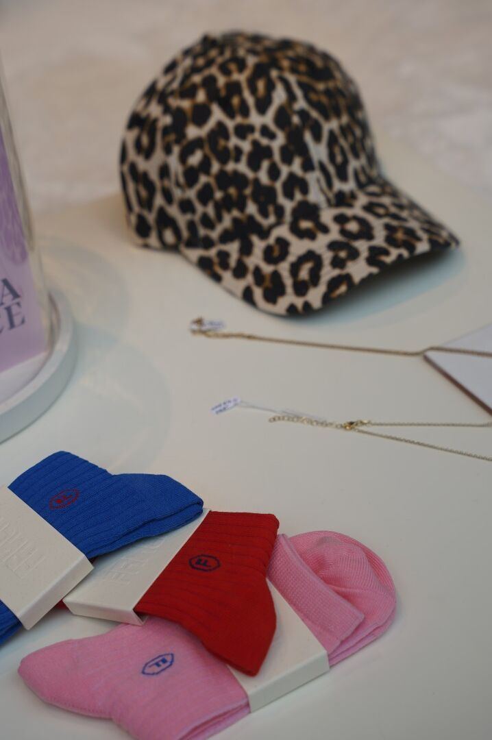 Hotel Antwerpen Motel One Souvenirs zum Mitnehmen Hotel Antwerpen Motel One Souvenirs zum Mitnehmen