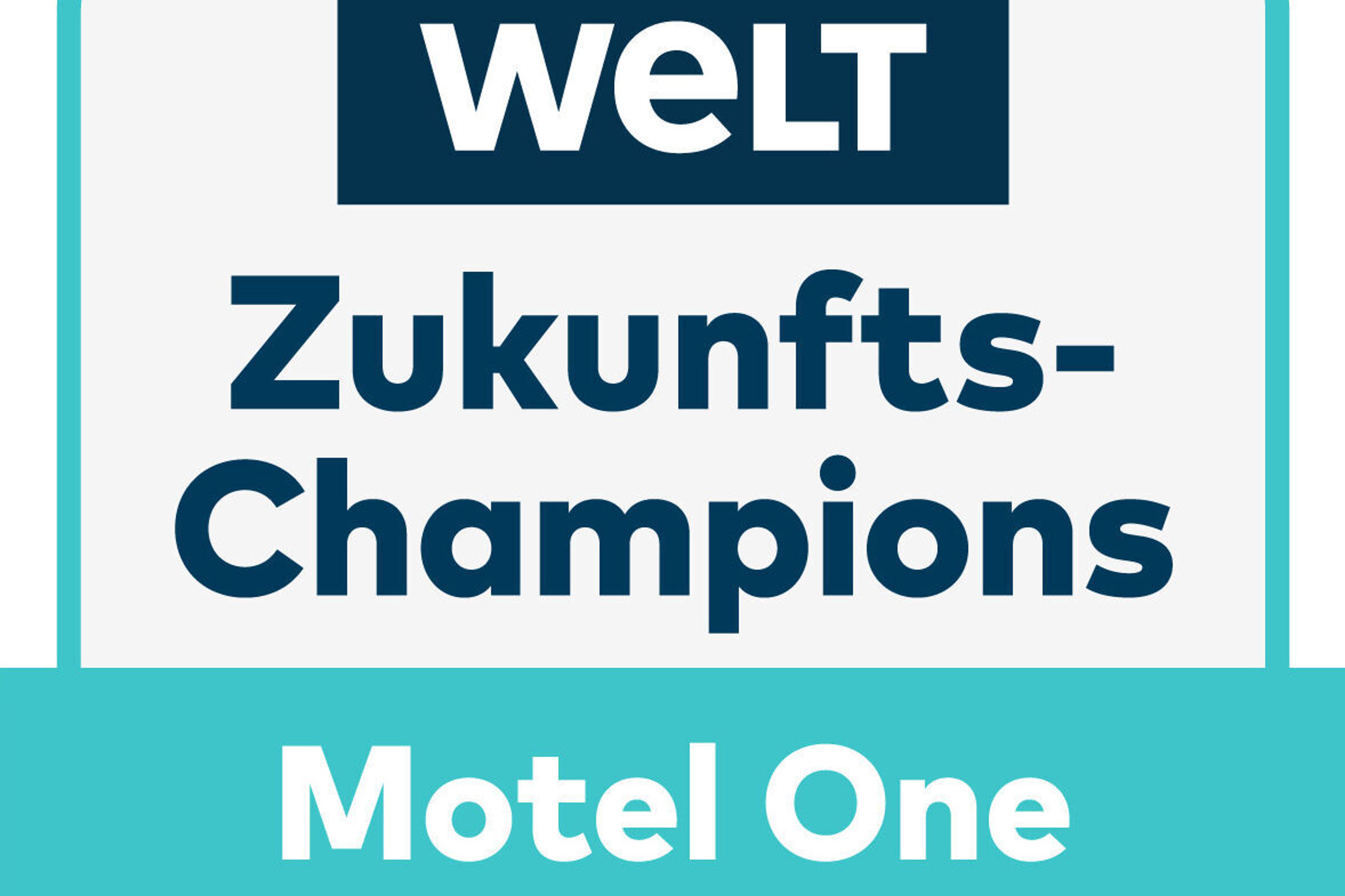 Auszeichnungsschild „WELT Zukunfts-Champions Motel One“ für besonders zukunftsorientierte Budget-Hotels, basierend auf Vergleich von 7 Hotels, vergeben von ServiceValue GmbH, gültig bis 05/2026.