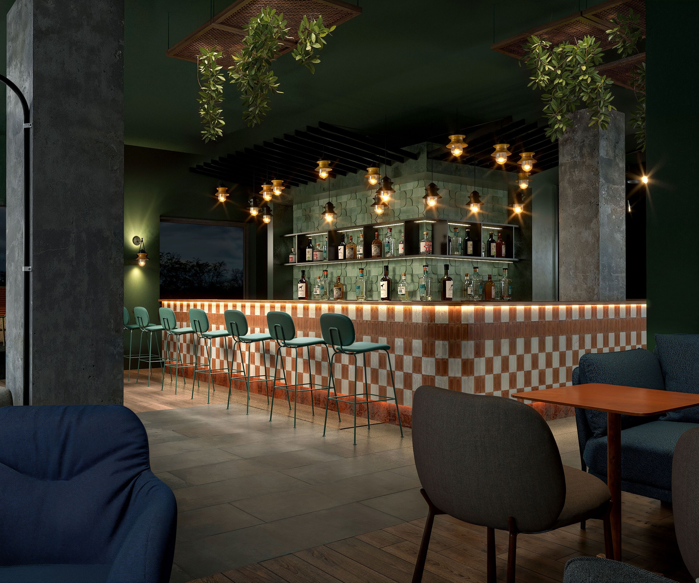 Moderne Hotelbar mit stilvoller Lichtgestaltung, grünen Barhockern und einer einladenden Atmosphäre. Helle Pendelleuchten und hängende Pflanzen erzeugen ein entspanntes Ambiente zum Verweilen. Komfortable Sitzbereiche laden zum Entspannen und Geselligkeit ein.