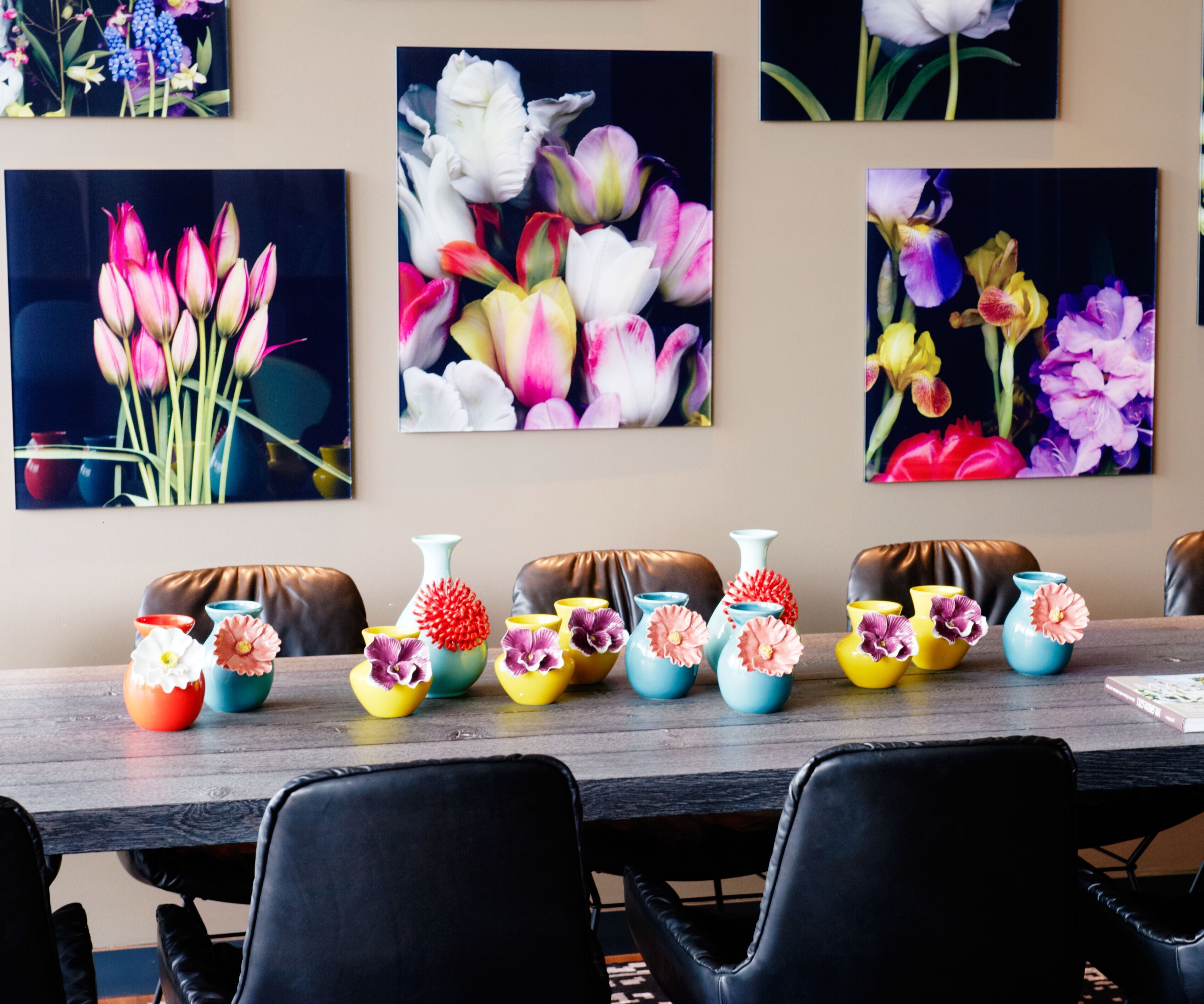 hotel Amsterdam Motel One lounge with floral table and wall motifs