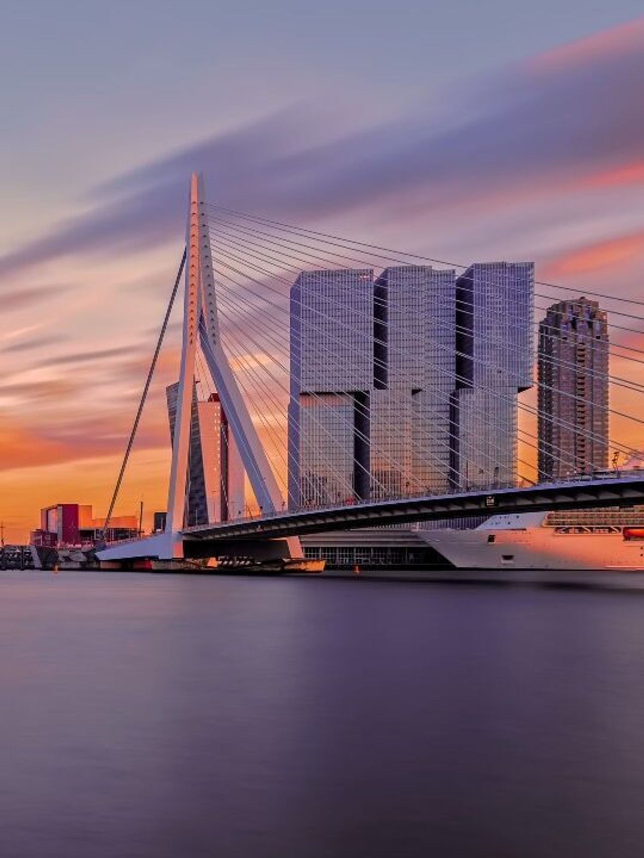 designhotel Rotterdam Motel One city view at sunset designhotel Rotterdam Motel One city view at sunset